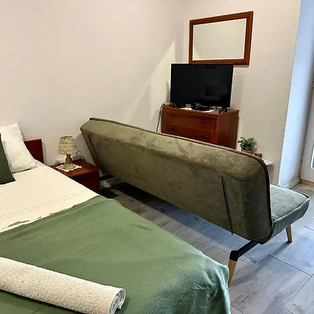 아파트 Damir Nadallina